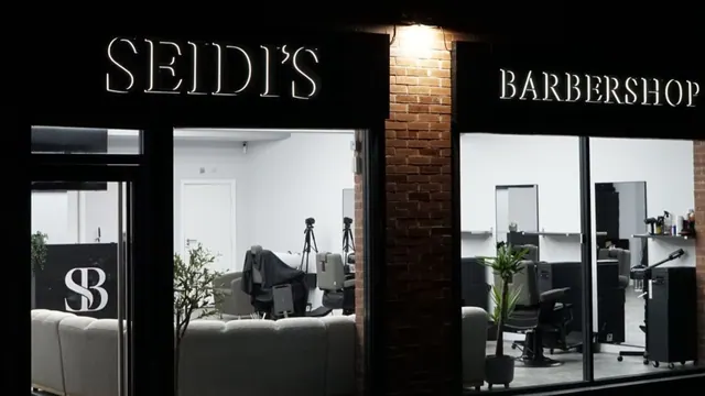 The Seidi's shopfront at night